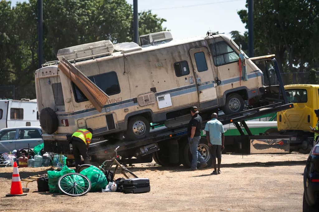 Oakland MotorHome